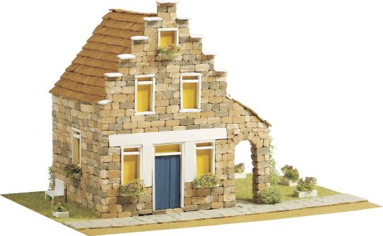 Domus Kits Country 9