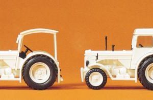 Hanomag R 55, weiß. 2 Stück.