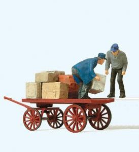 Verladearbeiter mit Karre