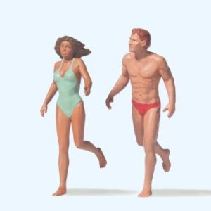 Laufendes Paar am Strand