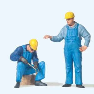 Arbeiter mit Schutzhelm bei S