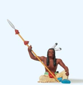 Indianer sitzend, mit Speer